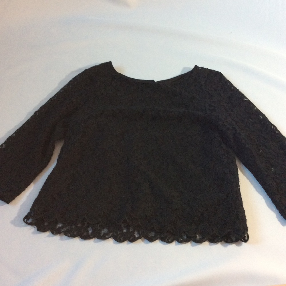 H&M lace black top